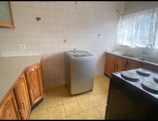 3 BEDROOM FLAT FOR SALE IN VEREENIGING CENTRAL